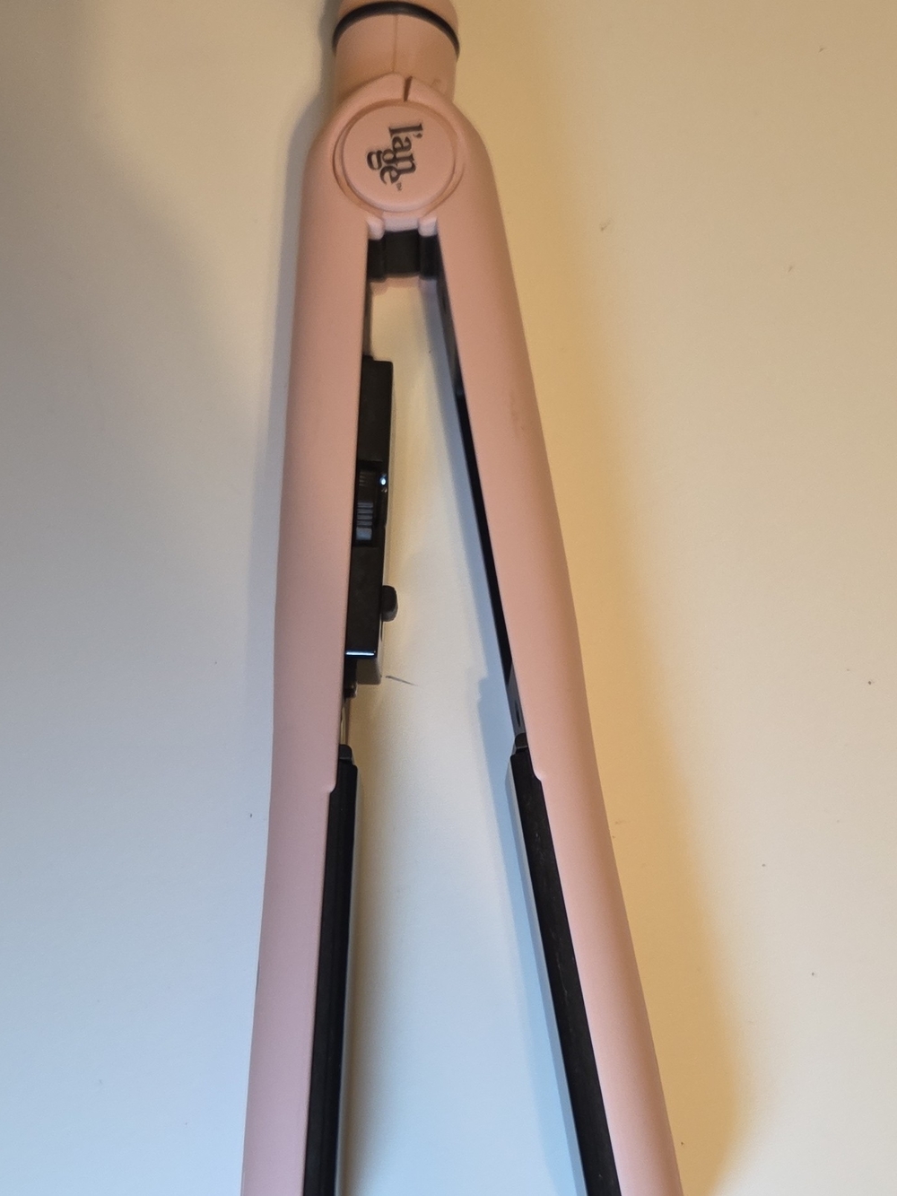 Lange Light Pink Hair Straightener - Picture 4 of 4